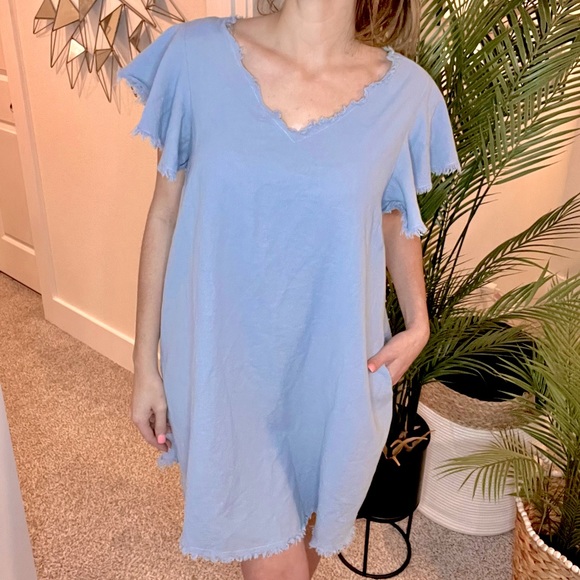 Umgee Dresses & Skirts - UMGEE | Frayed V-Cut Dress with Pockets